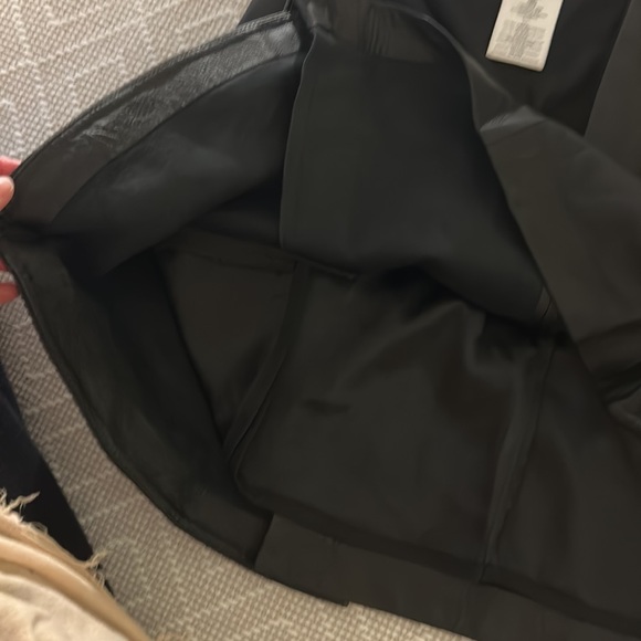 Michael Kors 100% Authentic Leather Skirt with Zippers - Picture 10 of 10